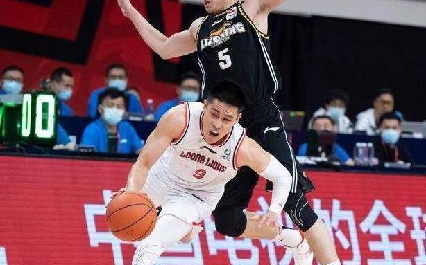 阿尔艾因球员伤愈归队，阵容进一步完整的简单介绍