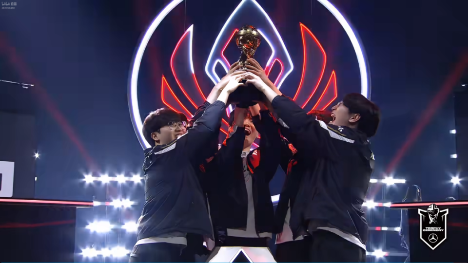 乐竞体育-LOL-MSI：GEN成功卫冕MSI冠军，Chovy拿到FMVP！